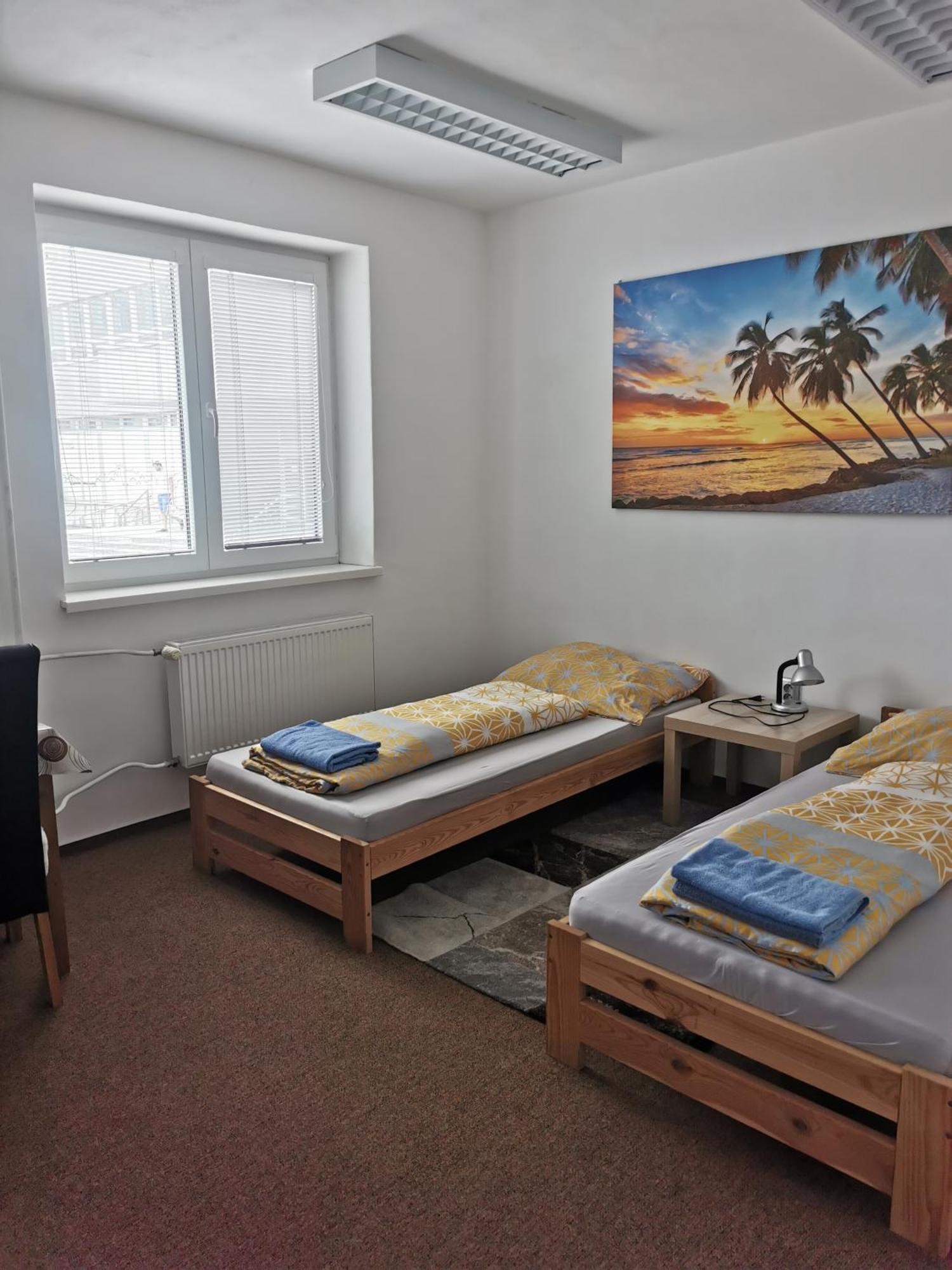 Living Bratislava & Bus Station & Mlynske Nivy Apartment Екстериор снимка